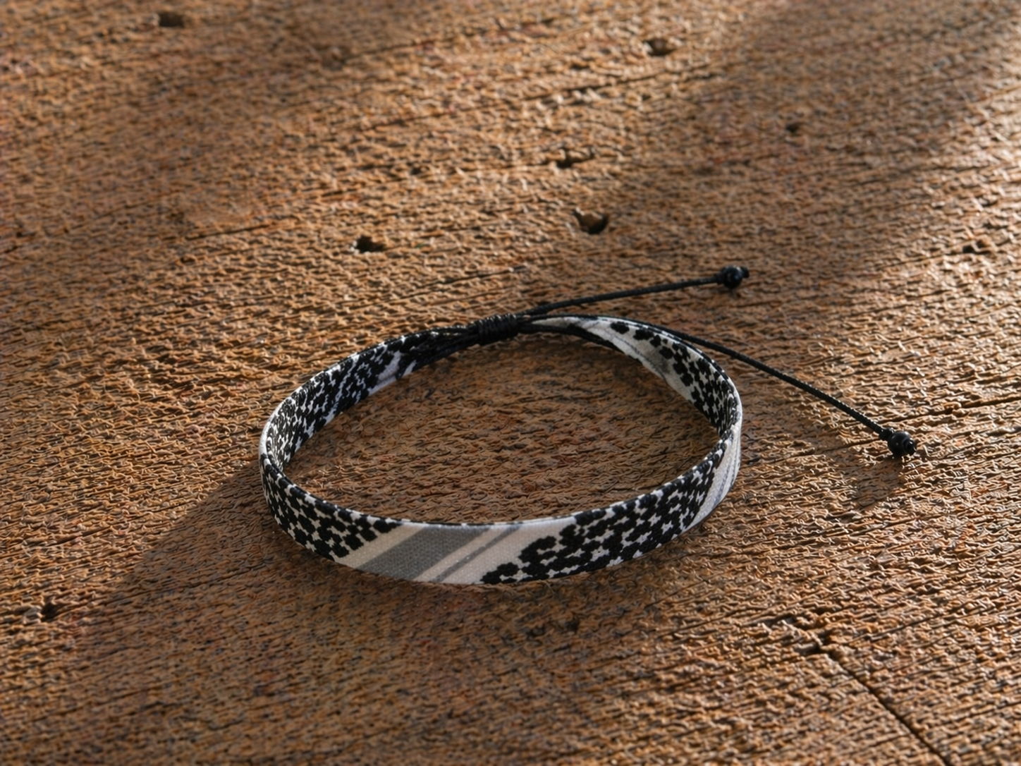 Justerbart Keffiyeh Armband